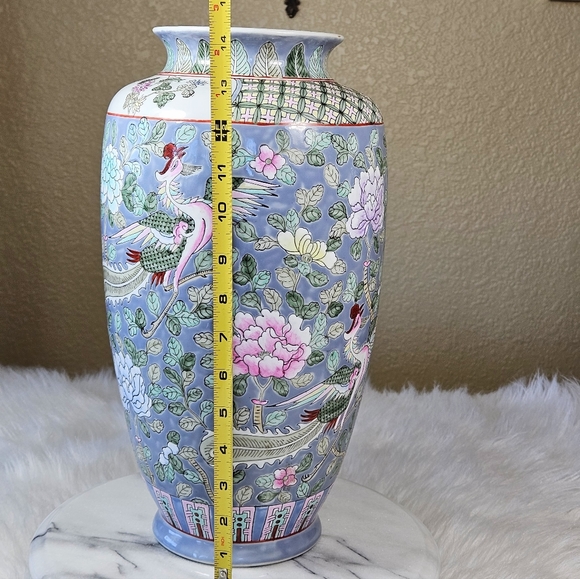 Vintage Rose Medallion Enamelware Vase Hong Kong Chinoiserie Large 14.5 in - Picture 9 of 10